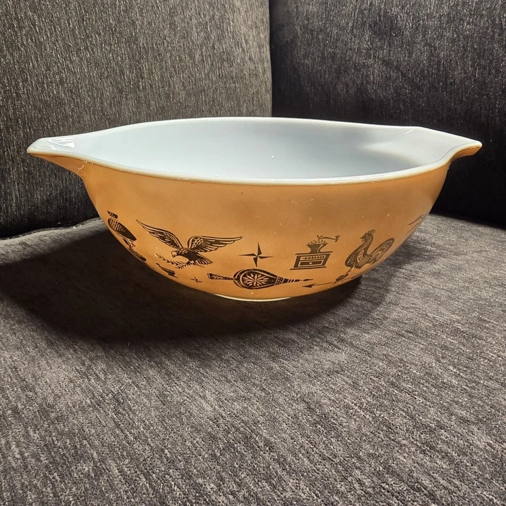Vintage Pyrex 4 Qt Mixing Bowl Cinderella Brown Gold Rooster‎ Early Americana